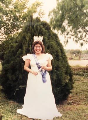 Former Queen Marissa Saenz.jpg